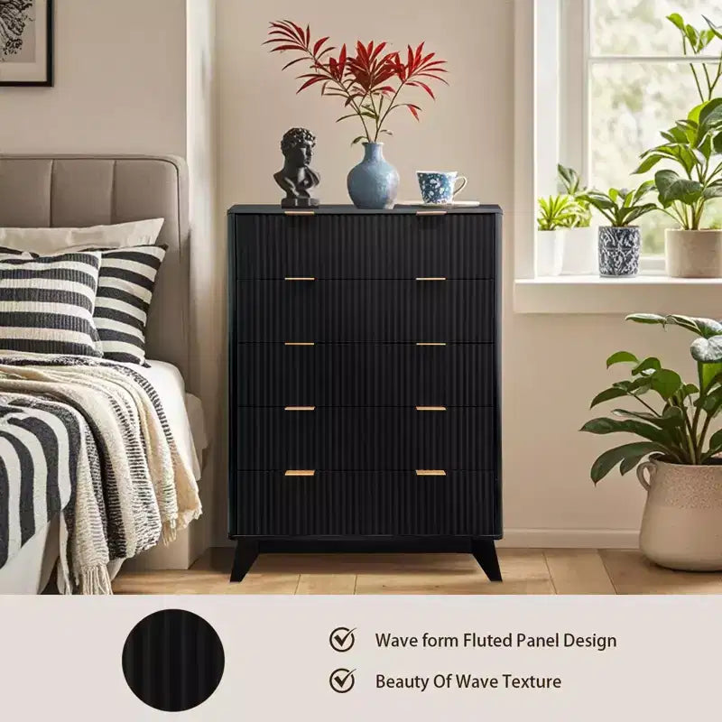 Commode 5 tiroirs pour chambre à coucher, commode en bois à panneaux cannelés Rangement et organisation pour salon, placard, couloir