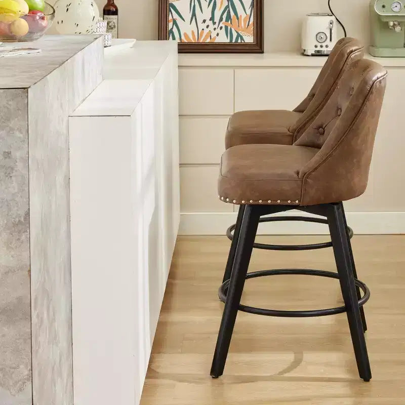 2 tabourets de bar pivotants de 66 cm avec dossier, pieds en bois massif et dossier en similicuir pour îlot de cuisine