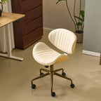 Karl Home | Chaise de bureau courbée en PU avec piètement bronze antique