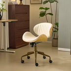Karl Home | Chaise de bureau courbée en PU avec piètement bronze antique