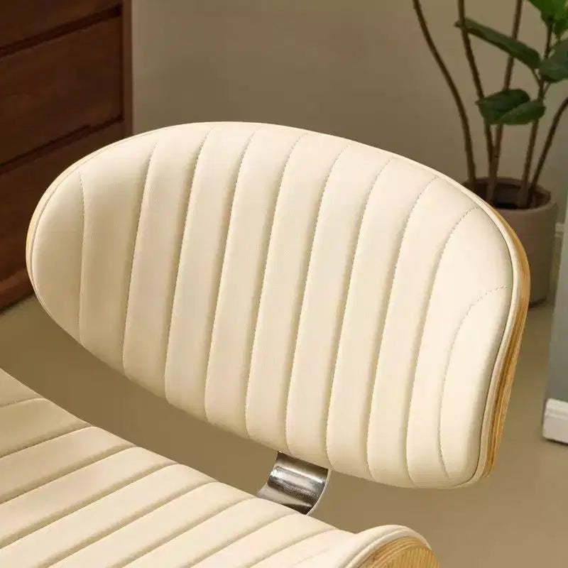 Karl Home | Chaise de bureau courbée en PU avec piètement bronze antique