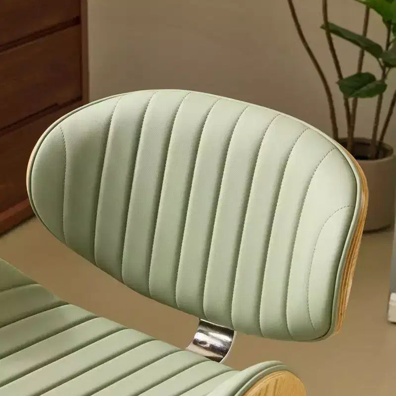 Karl Home | Chaise de bureau courbée en PU avec piètement bronze antique