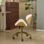 Karl Home | Chaise de bureau courbée en PU avec piètement bronze antique