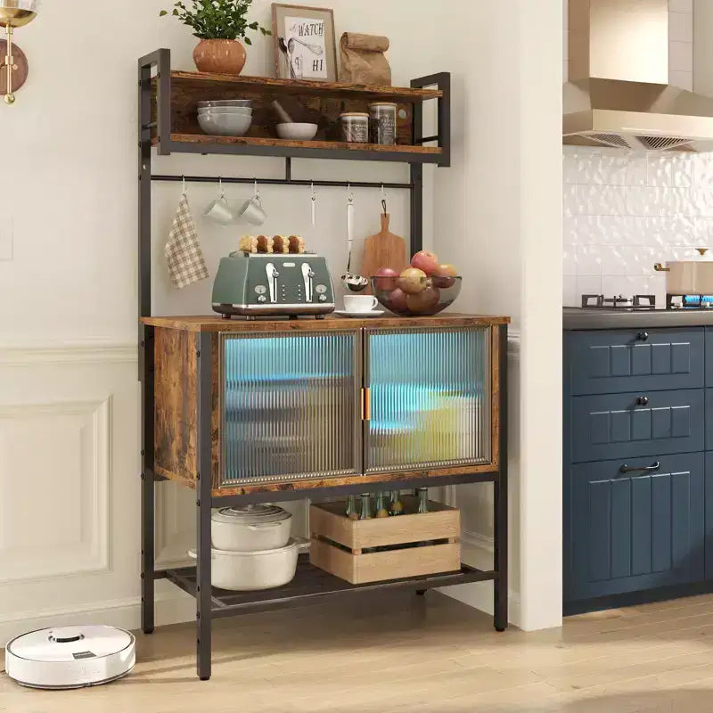 Bestier Étagère de cuisine 5 niveaux avec placards de rangement et LED, support pour micro-ondes avec armoire et crochets, station de café 59 avec étagères de rangement ouvertes