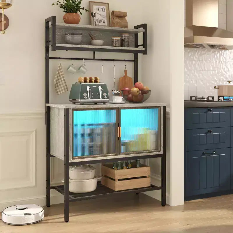 Bestier Étagère de cuisine 5 niveaux avec placards de rangement et LED, support pour micro-ondes avec armoire et crochets, station de café 59 avec étagères de rangement ouvertes