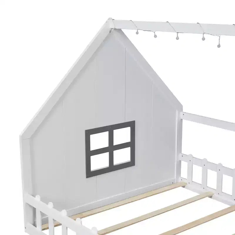 Lit de sol pleine grandeur pour enfants, lit Montessori en bois avec clôture et lumière LED, lit cabane pleine grandeur avec fenêtre et toit pour filles et garçons
