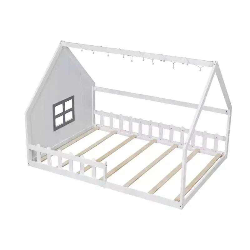 Lit de sol pleine grandeur pour enfants, lit Montessori en bois avec clôture et lumière LED, lit cabane pleine grandeur avec fenêtre et toit pour filles et garçons
