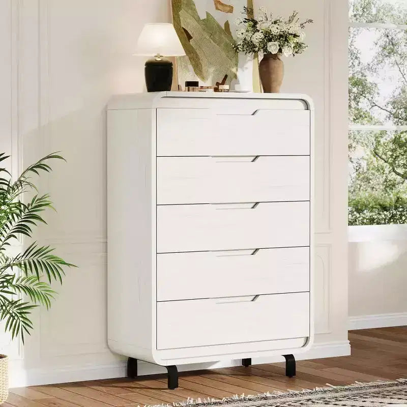 Commode en bois moderne avec pieds en métal : Commode en bois naturel avec coins arrondis et kit anti-basculement pour la sécurité de la chambre.