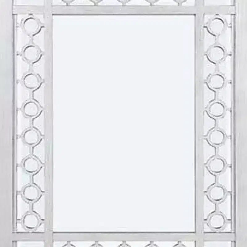 Miroir en bois orné Royal Hampton de 40 pouces, portrait, motif ajouré circulaire, blanc
