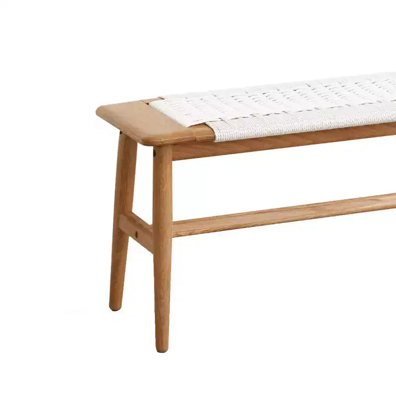 Banc tressé en chêne naturel EHMKNP : assise polyvalente pour la salle à manger, la chambre et au-delà