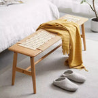Banc tressé en chêne naturel EHMKNP : assise polyvalente pour la salle à manger, la chambre et au-delà
