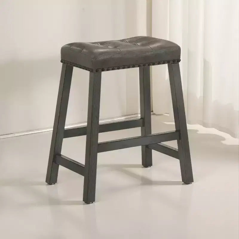Lot de 2 tabourets de comptoir Okak 25 pouces, tabourets de bar rustiques sans dossier avec assise en cuir et finition vieillie, sièges de ferme peu encombrants