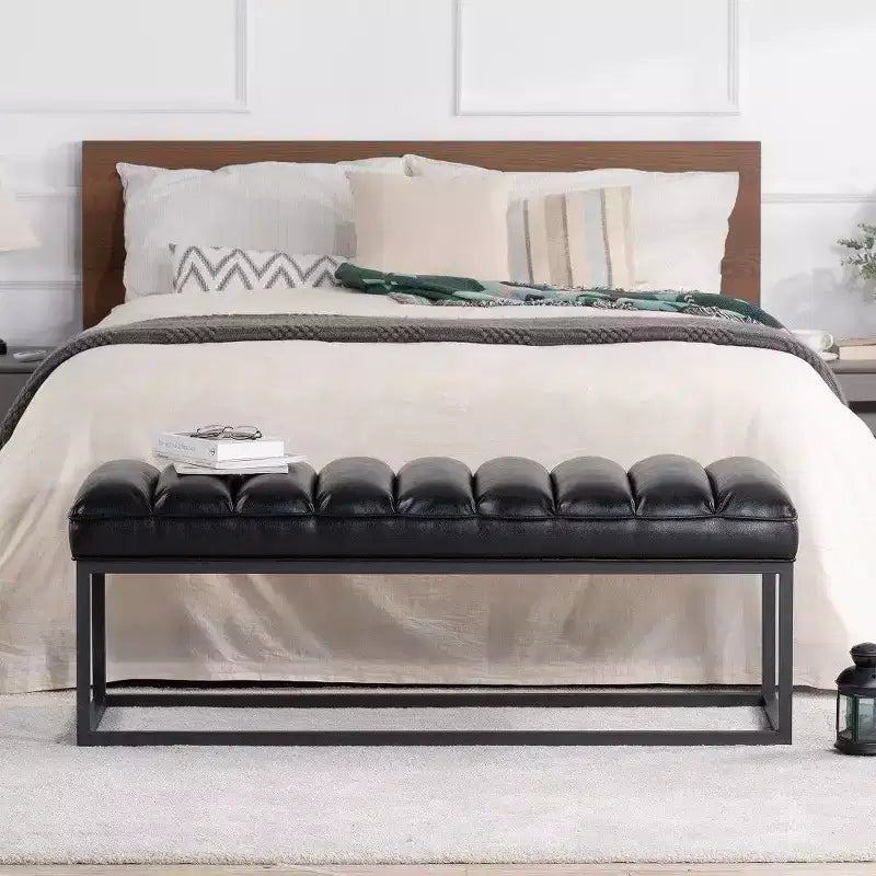 TUYOHW Banc capitonné en cuir PU de 54 pouces avec base en métal, banc d'entrée moderne pour chambre à coucher et salon