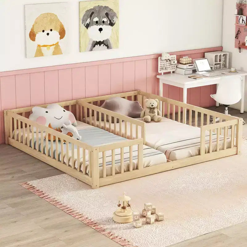 Lit au sol double/jumeau TUYOHW pour enfants avec clôture, lit Montessori moderne avec barrières de sécurité pour chambre à coucher