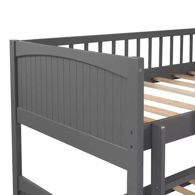 Lit superposé Whisen, format deux places, avec tiroirs intégrés et espace polyvalent sous le lit pour chambres d'enfants