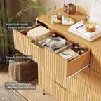 Commode moderne en bois à 8 tiroirs cannelés de 55" avec poignées métalliques - Organisateur de rangement polyvalent et meuble TV pour chambre et salon.