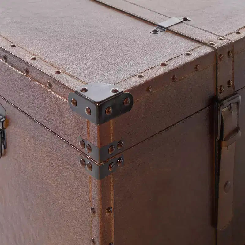 Olivia & May Coffre de table basse rectangulaire en similicuir rustique marron : Solution de rangement d'inspiration vintage, aucun assemblage requis