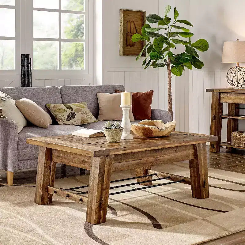 Table basse industrielle Durango en bois brun foncé Alaterre Furniture : Acacia rustique et acier, étagère fixe