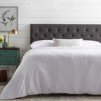Tête de lit rembourrée réglable Emmie avec capitonnage en losanges - Brookside Home