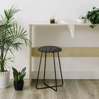 Tabouret de bar à hauteur de comptoir Herringbone par Nick Quintero - Deny Designs