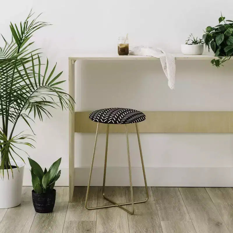 Tabouret de bar à hauteur de comptoir Herringbone par Nick Quintero - Deny Designs