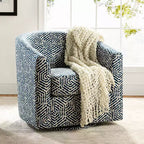Fauteuil tonneau rembourré en bois Liria pour salon avec piètement pivotant en métal | ART OF LIVING DESIGNS