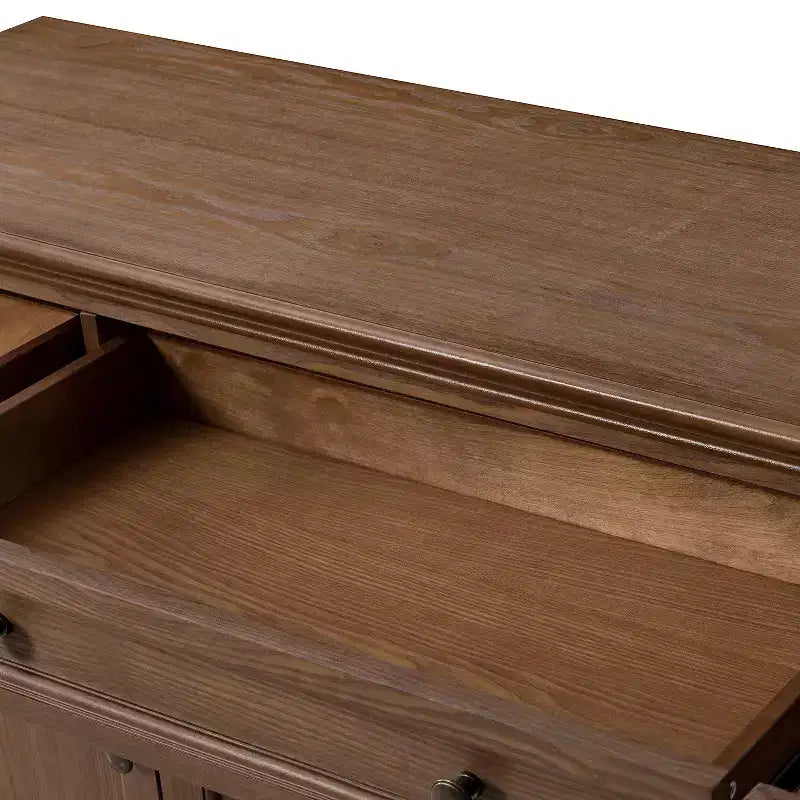 Nikolaj Buffet traditionnel 3 tiroirs de 147 cm de large avec pieds en bois massif | KARAT HOME