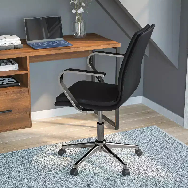 Fauteuil de bureau de direction rembourré Flash Furniture James à dossier mi-haut avec piètement et accoudoirs en métal brossé