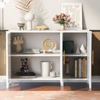 Armoire de rangement à trois portes avec poignées métalliques, idéale pour les couloirs, entrées, salons et chambres à coucher
