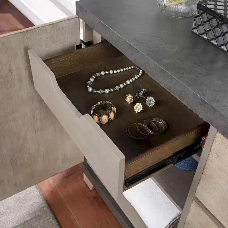 Lit à lattes en bois avec commode, miroir et deux tables de chevet, finition chêne vieilli
