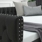 Lit de repos avec lit gigogne, en velours capitonné, avec boutons et clous cuivrés sur accoudoirs carrés, lit de repos double et lit gigogne simple